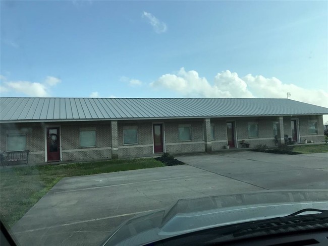 Building Photo - 6500 FM 565