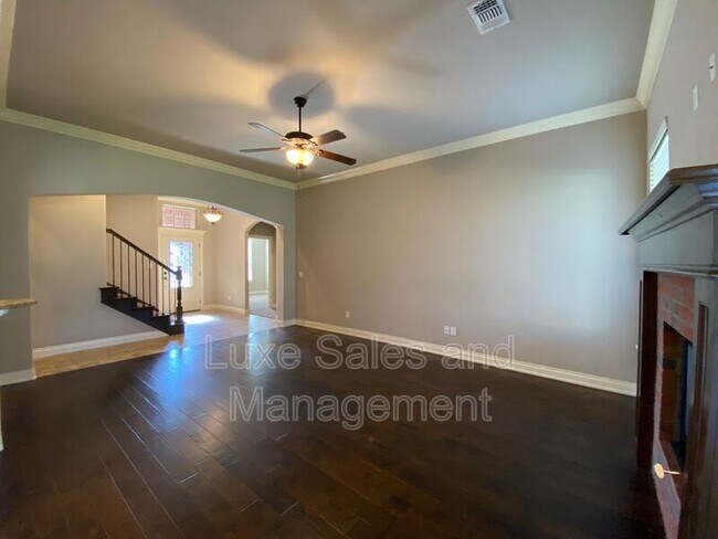 Foto del edificio - 1117 Lindsey Ln