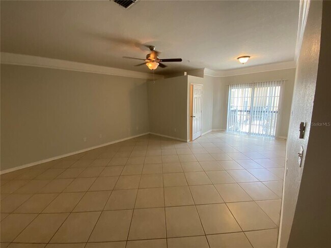 Foto del edificio - 4323 Bayside Village Dr