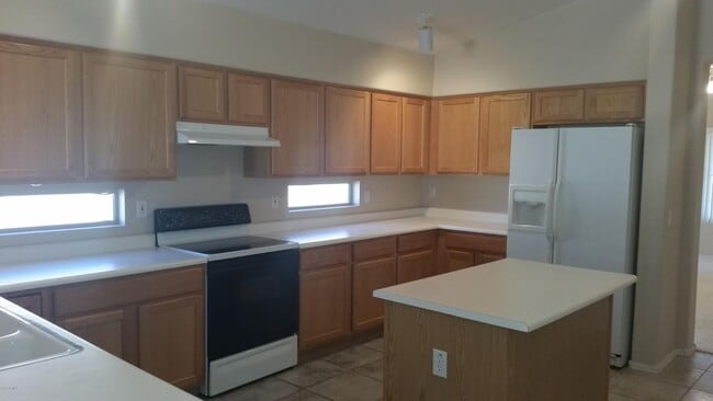 Foto del edificio - 17108 N Princess Pl