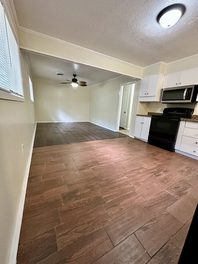Building Photo - Nice 4 Bedroom Home in North Jackson!