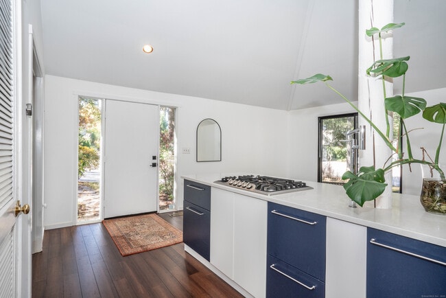 Building Photo - 1 Morningside Ct