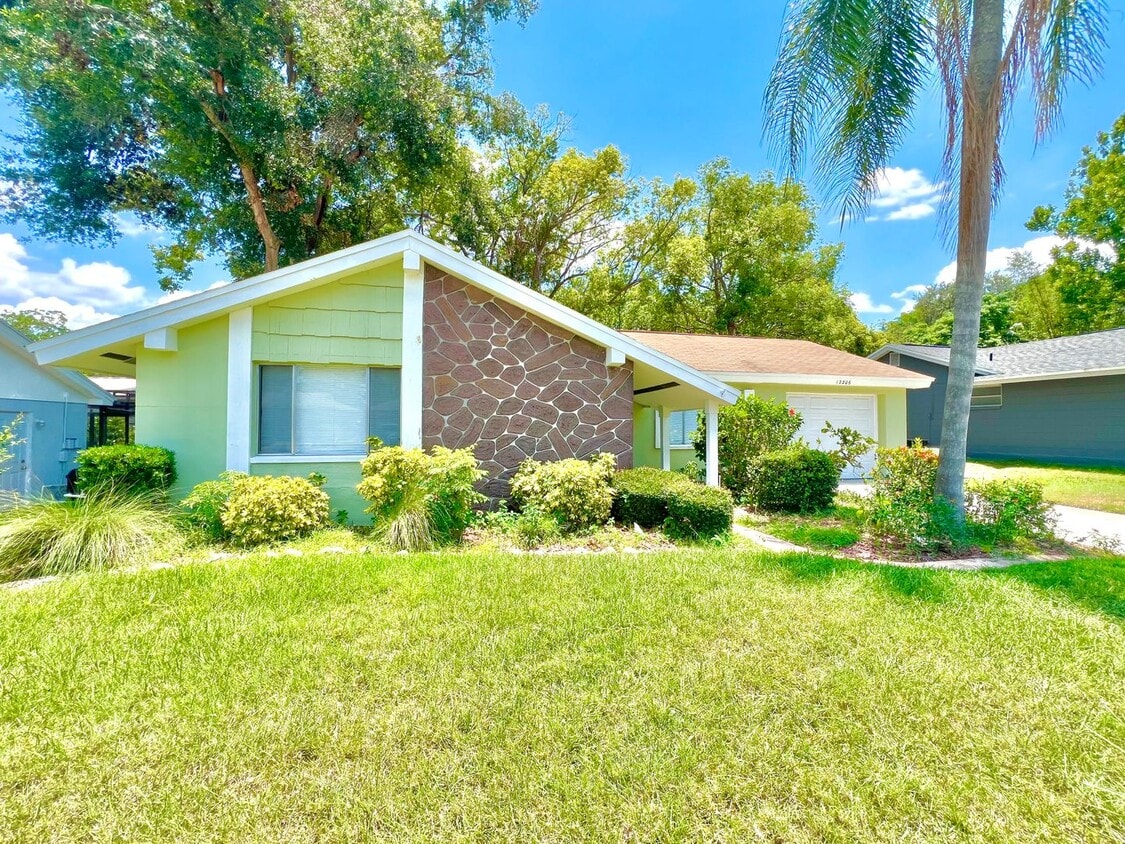 Primary Photo - Fresh 2BD/2TH Home in Hudson