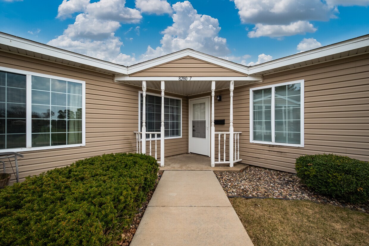 cottage grove tobacco cottage grove mn MoonSoon Tobacco, 7584 80th St S, Grove, 55016, US Cottages of Cottage Grove Houses