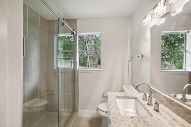 Foto del edificio - 906 S Rd