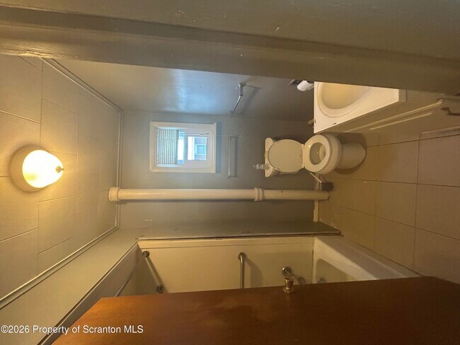 Foto del edificio - 1849 Clearview St