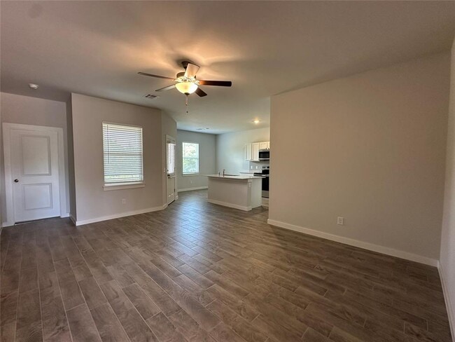 Building Photo - 18000 Lantana Loop