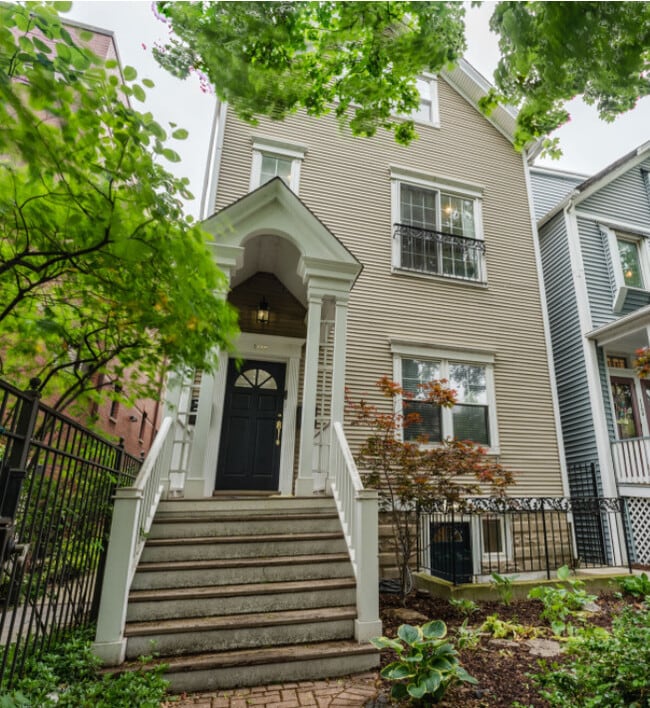 Building Photo - 1110 W Wolfram St