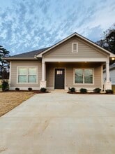 Building Photo - 4009 Ashley Dr