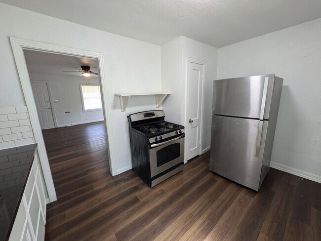 Foto del edificio - 4770 Galveston St