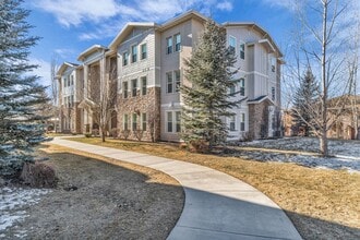 Building Photo - 1059 500 E