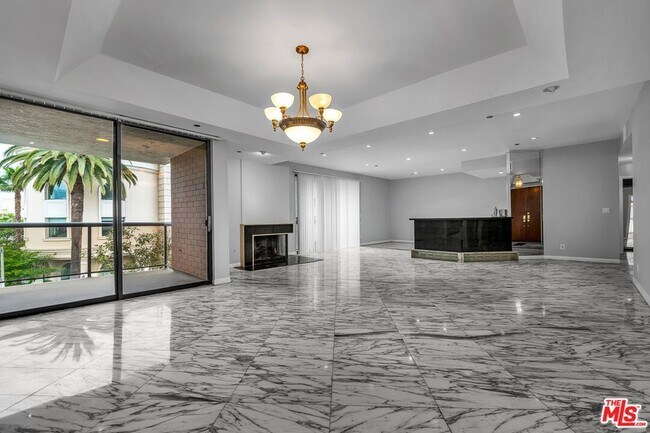 Foto del edificio - 125 N Gale Dr