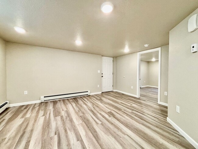 Foto del edificio - 3-Bed, 2-Bath Beauty in a Can’t-Miss Locat...