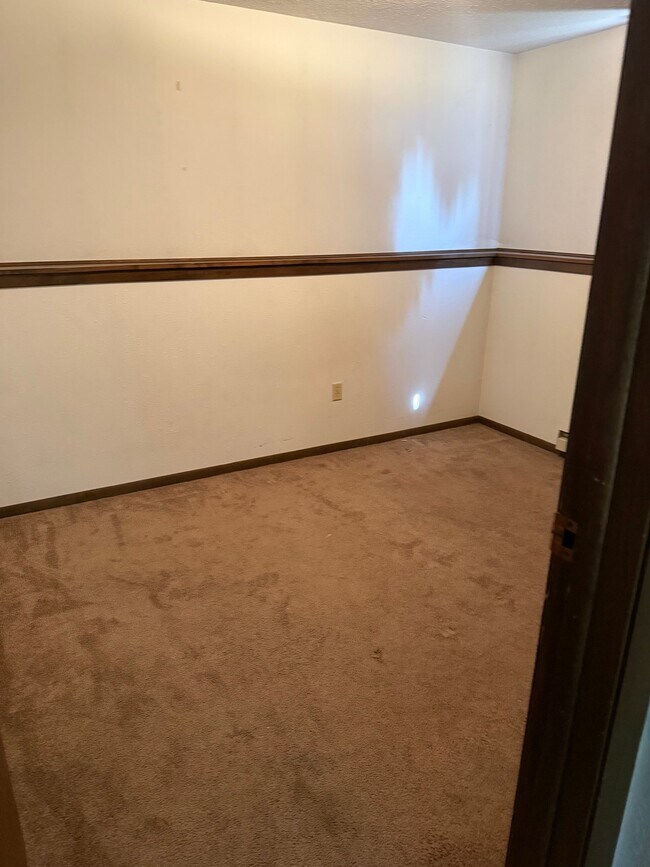 Foto del edificio - 906 1st Ave NE