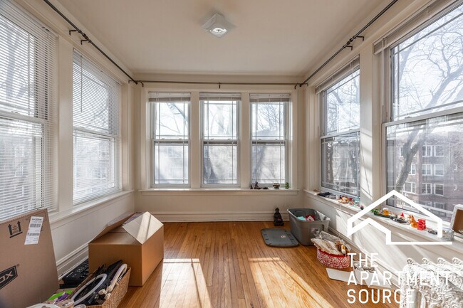 Foto del edificio - 1432 W Jonquil Ter