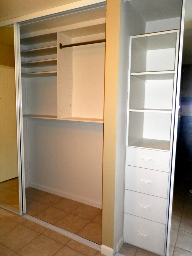lots of closet space - 4600 Lamont St