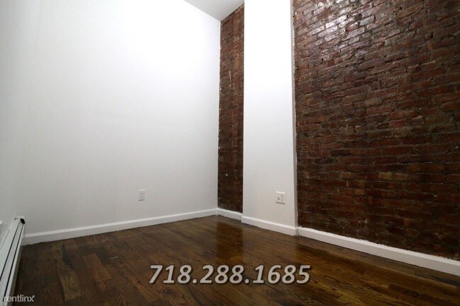 Building Photo - 285 Eldert St