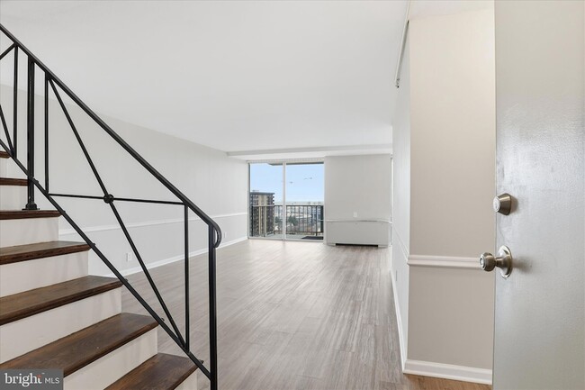 Photo - 301 N Beauregard St Apartment