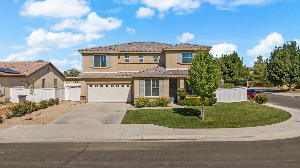 Foto principal - 44824 Dusty Rd