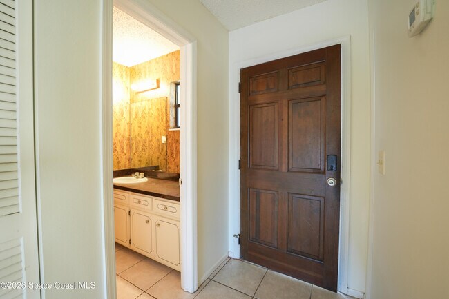 Foto del edificio - 145 Seawind Dr