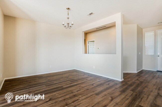 Foto del edificio - 11754 Tiffany Street, victorville, CA, 92392