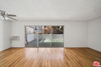 Building Photo - 7545 Hampton Ave