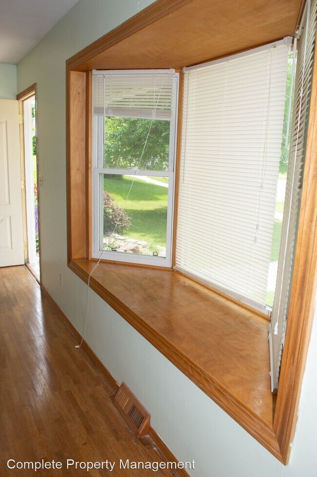 Building Photo - 3 br, 2 bath House - 2310 Central Blvd
