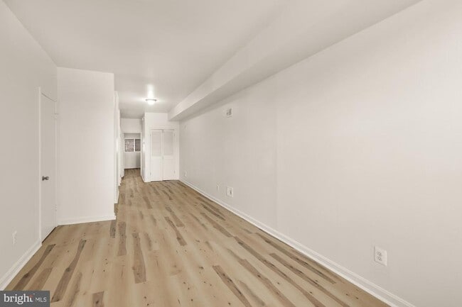 Foto del edificio - 1102 K St SE