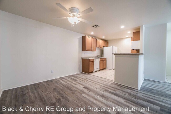Building Photo - 3 br, 2 bath House - 5241 Lindell Road #101