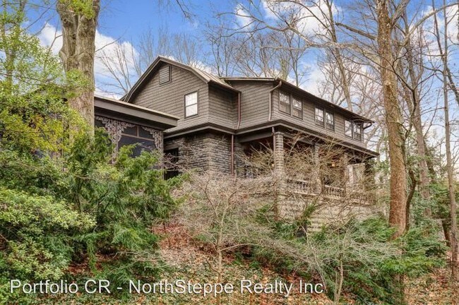 Building Photo - 2112 Iuka Ave