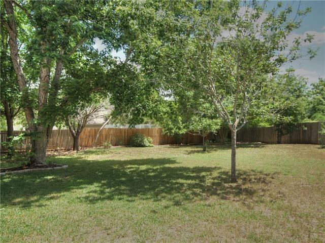 Building Photo - 7500 Canna Cove