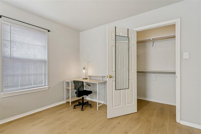 Foto del edificio - 107 S Crawford St