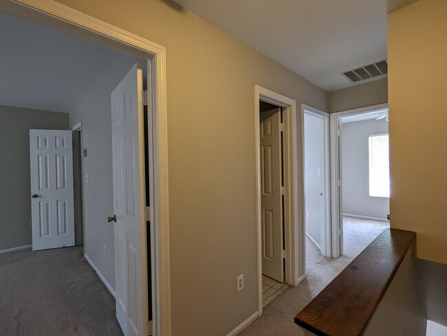 Building Photo - 10791 Kitchener Ct