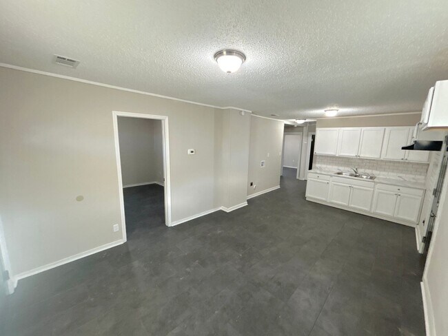 Foto del edificio - 2971 Forrest Ave