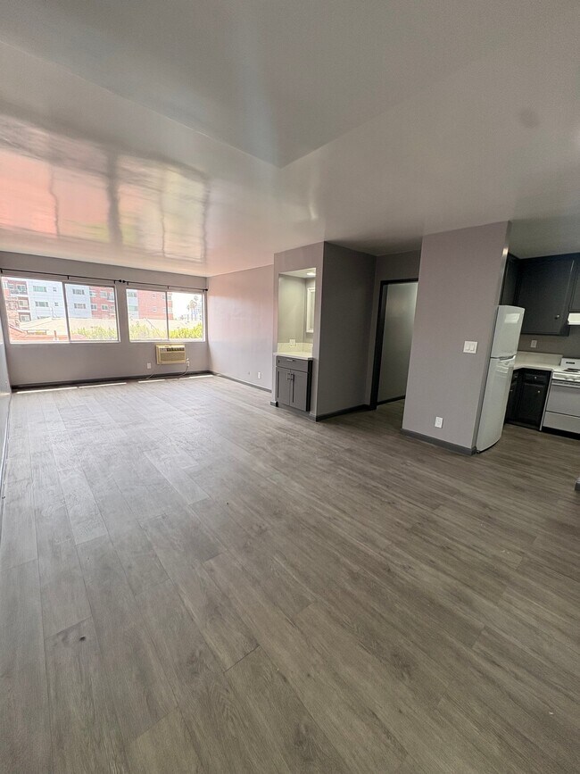 Foto del edificio - 1825 N Gramercy Pl