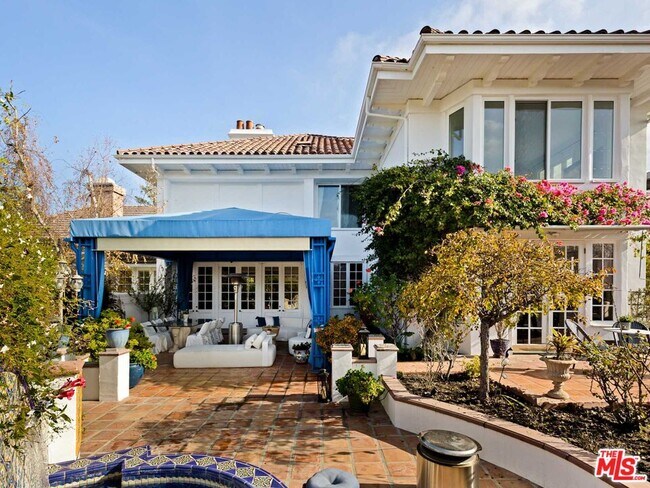 Foto del edificio - 2113 Stoney Hill Rd