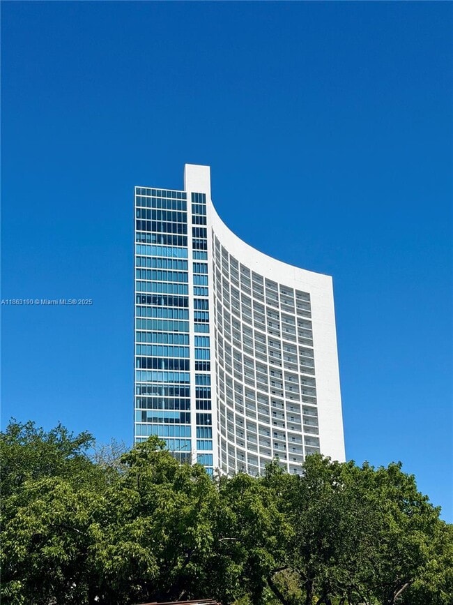 Building Photo - 601 NE 36th St Building Photo - 601 NE 36th St