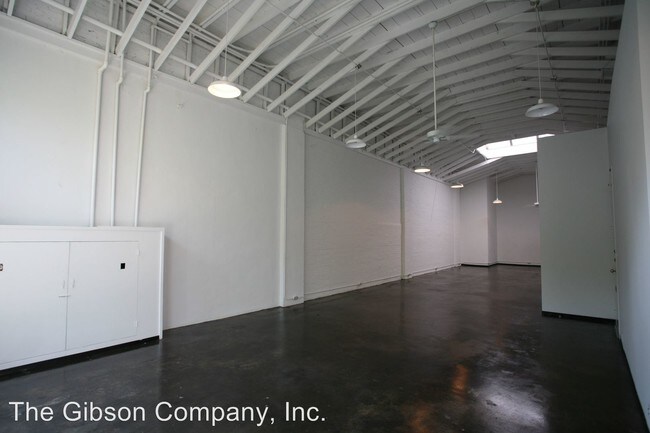 Building Photo - 4147 Commerce St