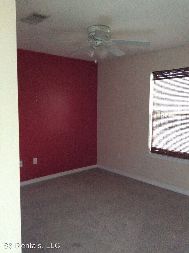 Foto del edificio - 910 Park View Pl