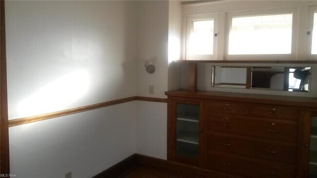 Foto del edificio - 29 Halls Heights Ave