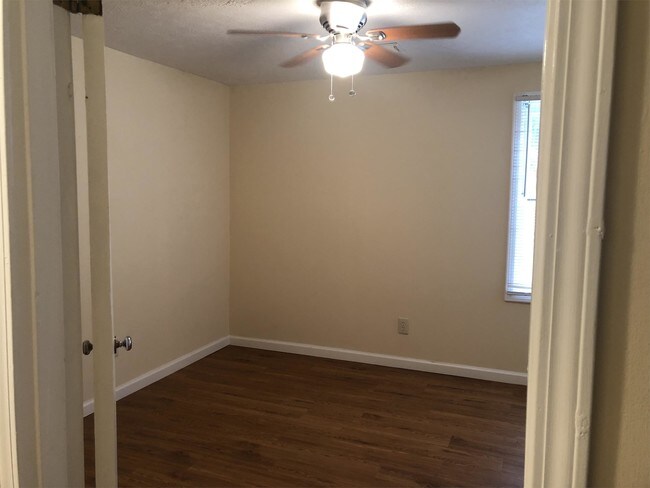 Foto del edificio - 3322 Newnan Rd
