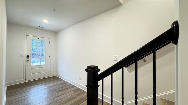 Foto del edificio - 813 Atkins Ln