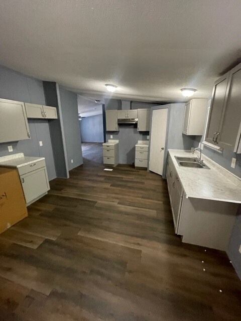 Foto del edificio - 15216 Paradise Cove Dr