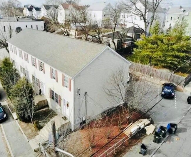 Building Photo - 56 Prescott St