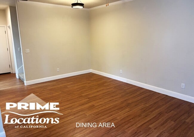 Foto del edificio - Best value 3 bedroom townhome condo with attached garage