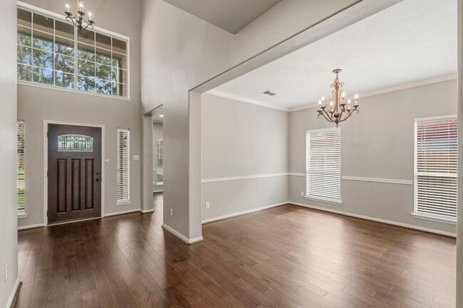 Building Photo - 3007 Eagle Lake Dr