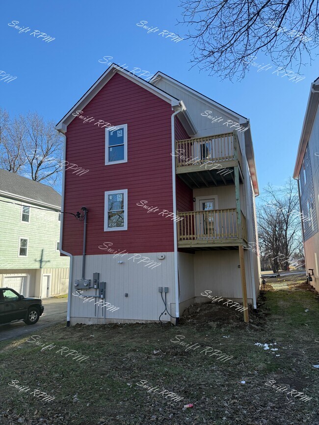 Foto del edificio - 1036 Oakland Ave