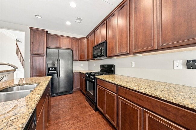 Building Photo - Rare Rental Opportunity in the Desirable Hillview 55+ Community