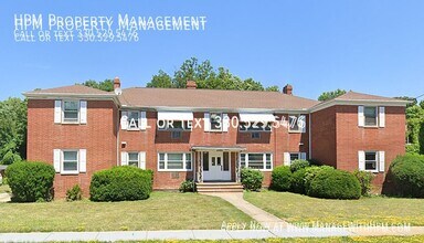 Building Photo - 885 S Green Rd