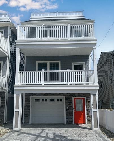 Primary Photo - 126 Hiering Ave